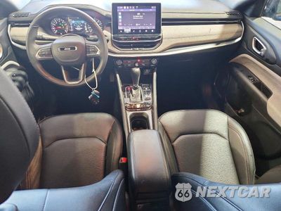 Zdjęcie 8 z 13 samochodu: 2024 JEEP COMPASS LATITUDE LUX VIN:3C4NJDFN2RT122226 - miniatura