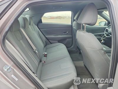 Zdjęcie 10 z 12 samochodu: 2023 HYUNDAI ELANTRA SEL VIN:KMHLM4AGXPU455750 - miniatura