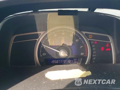 Zdjęcie 9 z 12 samochodu: 2010 HONDA CIVIC LX VIN:19XFA1F57AE066845 - miniatura