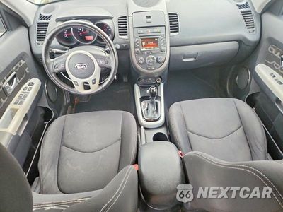 Zdjęcie 8 z 12 samochodu: 2012 KIA SOUL + VIN:KNDJT2A63C7372695 - miniatura