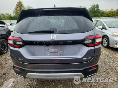 Zdjęcie 6 z 13 samochodu: 2025 HONDA PILOT TOURING VIN:5FNYG1H72SB145647 - miniatura
