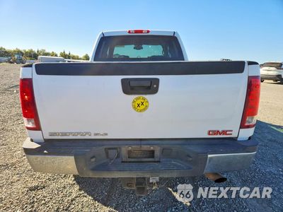 Zdjęcie 6 z 12 samochodu: 2013 GMC SIERRA K2500 SLE VIN:1GT120CG3DF206939 - miniatura