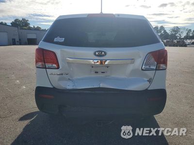 Zdjęcie 6 z 13 samochodu: 2013 KIA SORENTO LX VIN:5XYKTDA63DG424136 - miniatura