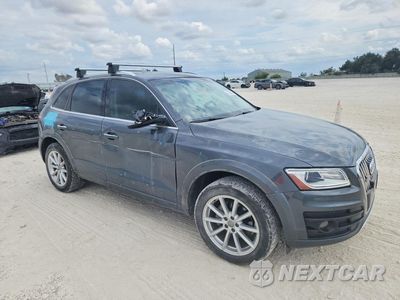 Czwarte zdjęcie samochodu z boku: 2017 AUDI Q5 PREMIUM PLUS VIN:WA1L2AFP2HA061593 - miniatura
