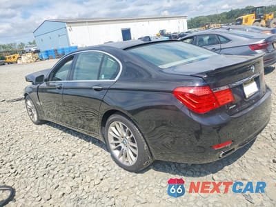 Drugie zdjęcie samochodu z przodu: 2010 BMW 750 I XDRIVE VIN:WBAKC6C53AC393368 - miniatura