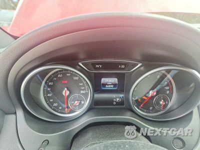 Zdjęcie 9 z 13 samochodu: 2018 MERCEDES-BENZ CLA 250 4MATIC VIN:WDDSJ4GB4JN602902 - miniatura