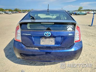 Zdjęcie 6 z 12 samochodu: 2014 TOYOTA PRIUS TWO VIN:JTDKN3DU6E1764929 - miniatura