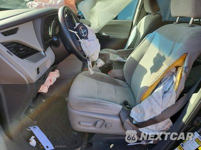 Zdjęcie 7 z 13 samochodu: 2017 TOYOTA SIENNA LE VIN:5TDKZ3DCXHS836931 - miniatura