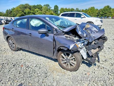 Czwarte zdjęcie samochodu z boku: 2023 NISSAN VERSA SV VIN:3N1CN8EV6PL869039 - miniatura