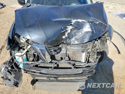Zdjęcie 12 z 13 samochodu: 2018 NISSAN ROGUE S VIN:KNMAT2MT9JP613738 - miniatura
