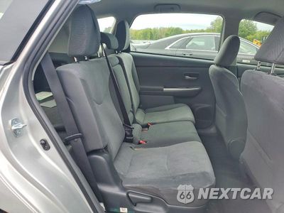Zdjęcie 10 z 12 samochodu: 2013 TOYOTA PRIUS V THREE VIN:JTDZN3EU2D3276769 - miniatura