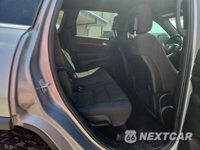 Zdjęcie 11 z 13 samochodu: 2018 JEEP GRAND CHEROKEE LAREDO VIN:1C4RJFAG6JC382148 - miniatura