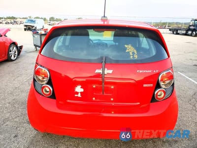 Zdjęcie 6 z 12 samochodu: 2015 CHEVROLET SONIC LT VIN:1G1JC6SB3F4136453 - miniatura