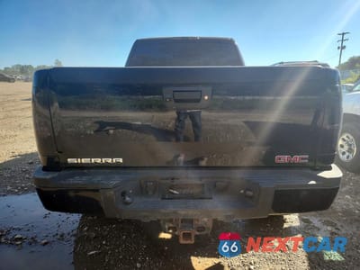 Zdjęcie 6 z 12 samochodu: 2011 GMC SIERRA K3500 DENALI VIN:1GT426C86BF181802 - miniatura