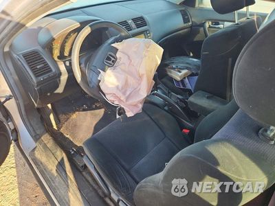 Zdjęcie 8 z 12 samochodu: 2004 HONDA ACCORD LX VIN:1HGCM722X4A019228 - miniatura