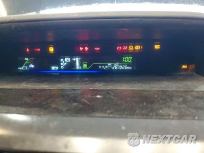 Zdjęcie 9 z 12 samochodu: 2013 TOYOTA PRIUS V THREE VIN:JTDZN3EUXD3263476 - miniatura