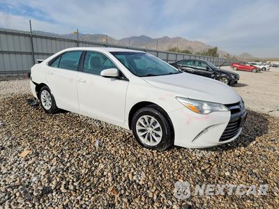 Czwarte zdjęcie samochodu z boku: 2016 TOYOTA CAMRY LE VIN:4T4BF1FK5GR557304 - miniatura