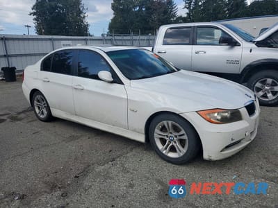 Czwarte zdjęcie samochodu z boku: 2008 BMW 328 I SULEV VIN:WBAVC53538FZ86051 - miniatura