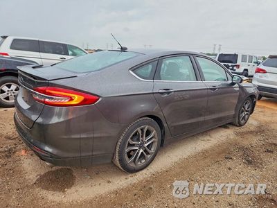 Trzecie zdjęcie samochodu z tyłu: 2017 FORD FUSION S VIN:3FA6P0G73HR372376 - miniatura