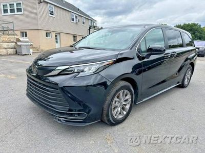 2026 TOYOTA SIENNA LE 5TDKRKEC9TS298188 - główne zdjęcie licytacji z USA - miniatura