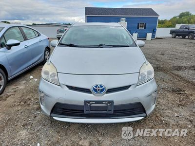 Piąte zdjęcie samochodu w środku: 2013 TOYOTA PRIUS THREE VIN:JTDKN3DU2D5582846 - miniatura