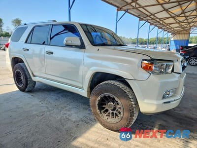 Czwarte zdjęcie samochodu z boku: 2010 TOYOTA 4RUNNER SR5 VIN:JTEBU5JR8A5011335 - miniatura