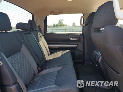 Zdjęcie 10 z 12 samochodu: 2018 TOYOTA TUNDRA CREWMAX SR5 VIN:5TFDW5F10JX725281 - miniatura