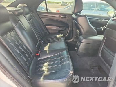 Zdjęcie 10 z 12 samochodu: 2013 CHRYSLER 300 S VIN:2C3CCABG1DH577503 - miniatura