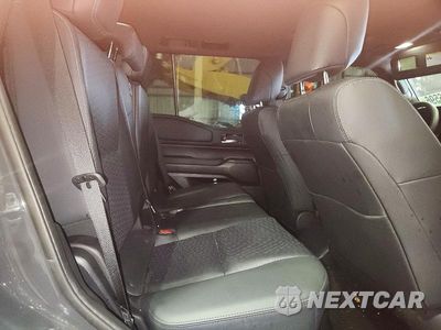 Zdjęcie 10 z 12 samochodu: 2025 TOYOTA LAND CRUISER BASE VIN:JTEABFAJ0S5021571 - miniatura