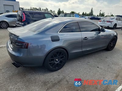 Trzecie zdjęcie samochodu z tyłu: 2012 AUDI A5 PREMIUM PLUS VIN:WAULFAFR0CA025869 - miniatura