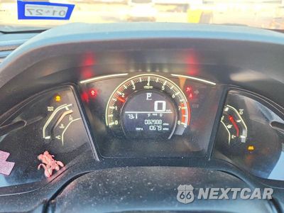 Zdjęcie 9 z 12 samochodu: 2017 HONDA CIVIC 2D C VIN:2HGFC4B57HH301794 - miniatura