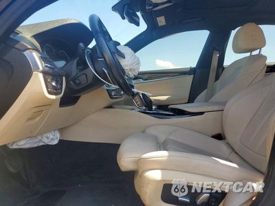 Zdjęcie 7 z 12 samochodu: 2018 BMW 530XE VIN:WBAJB1C55JB084377 - miniatura
