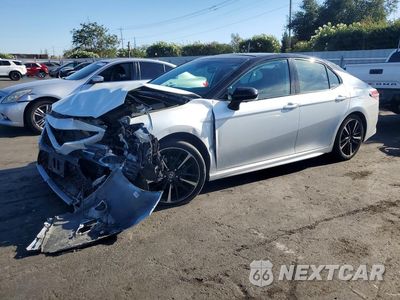 2020 TOYOTA CAMRY XSE V6 4T1KZ1AK6LU034294 - główne zdjęcie licytacji z USA - miniatura