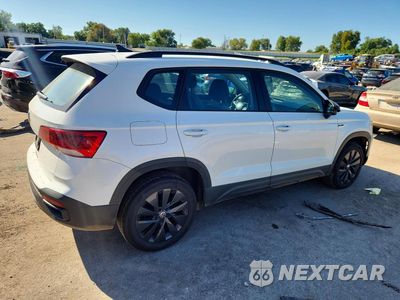 Trzecie zdjęcie samochodu z tyłu: 2022 VOLKSWAGEN TAOS S VIN:3VVCX7B21NM041842 - miniatura