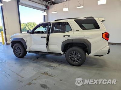 Drugie zdjęcie samochodu z przodu: 2026 TOYOTA 4RUNNER SR5 VIN:JTEVA5BR8T5123592 - miniatura