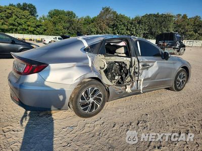 Trzecie zdjęcie samochodu z tyłu: 2021 HYUNDAI SONATA HYBRID BLUE VIN:KMHL24JJ8MA030252 - miniatura