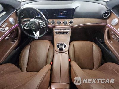 Zdjęcie 8 z 13 samochodu: 2019 MERCEDES-BENZ E 300 VIN:WDDZF4JB1KA666588 - miniatura