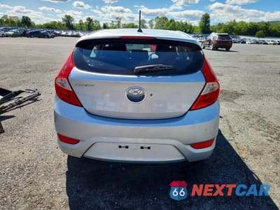 Zdjęcie 6 z 12 samochodu: 2012 HYUNDAI ACCENT SE VIN:KMHCU5AE5CU040916 - miniatura