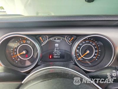 Zdjęcie 9 z 13 samochodu: 2018 JEEP WRANGLER UNLIMITED SPORT VIN:1C4HJXDGXJW142676 - miniatura
