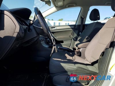 Zdjęcie 7 z 13 samochodu: 2016 VOLKSWAGEN GOLF SPORTWAGEN S VIN:3VWC17AUXGM510509 - miniatura