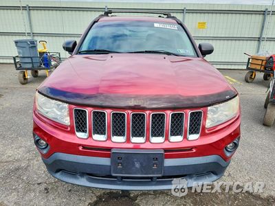 Piąte zdjęcie samochodu w środku: 2011 JEEP COMPASS LIMITED VIN:1J4NF5FB2BD176564 - miniatura