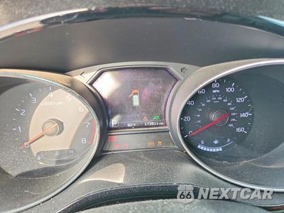Zdjęcie 9 z 13 samochodu: 2016 KIA SEDONA SXL VIN:KNDME5C14G6154559 - miniatura