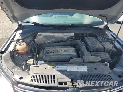 Zdjęcie 11 z 12 samochodu: 2015 VOLKSWAGEN TIGUAN S VIN:WVGBV7AX4FW105740 - miniatura