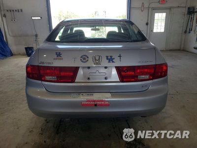 Zdjęcie 6 z 12 samochodu: 2005 HONDA ACCORD LX VIN:1HGCM56425A010170 - miniatura
