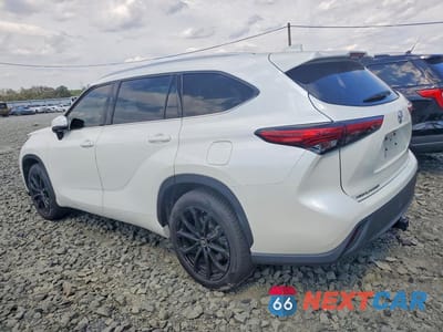 Drugie zdjęcie samochodu z przodu: 2021 TOYOTA HIGHLANDER XLE VIN:5TDGZRAH9MS042800 - miniatura