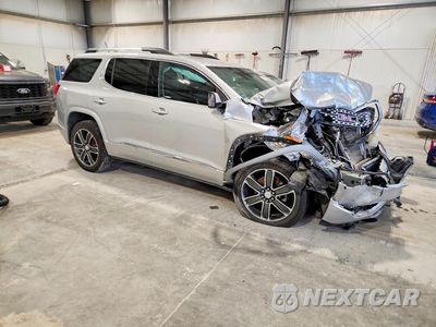Czwarte zdjęcie samochodu z boku: 2019 GMC ACADIA DENALI VIN:1GKKNXLS8KZ157620 - miniatura