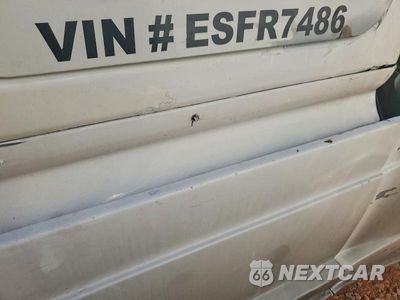 Zdjęcie 12 z 13 samochodu: 2014 FREIGHTLINER CASCADIA SEMI TRUCK VIN:3AKJGLD61ESFR7486 - miniatura