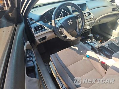 Zdjęcie 8 z 12 samochodu: 2012 HONDA ACCORD LX VIN:1HGCP2F34CA166611 - miniatura