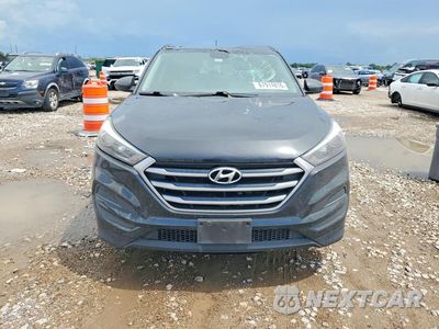 Piąte zdjęcie samochodu w środku: 2018 HYUNDAI TUCSON SE VIN:KM8J23A49JU693996 - miniatura