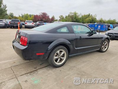 Trzecie zdjęcie samochodu z tyłu: 2006 FORD MUSTANG VIN:1ZVFT80N465207575 - miniatura